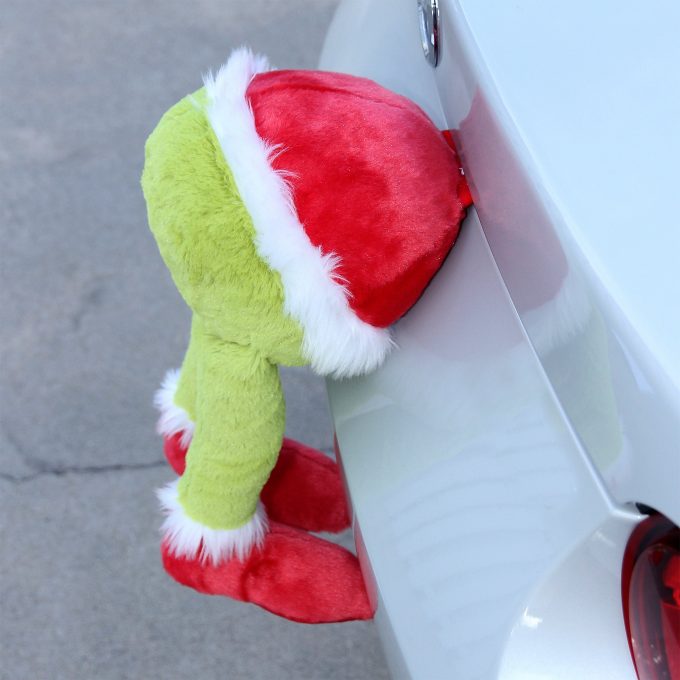 Aurora® - Dr. Seuss™ - 15" Hangin' Out Grinch